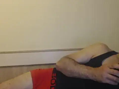 yvesstorm1 online show from 03-17-25, 06:00