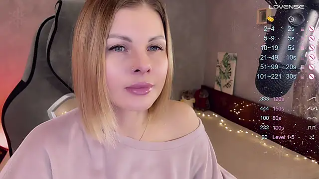 Snapshot of Your_Sweet_Lilu chatting on 02-02-25, 06:53 Your Sweet Lilu online show from 02-02-25, 06:53