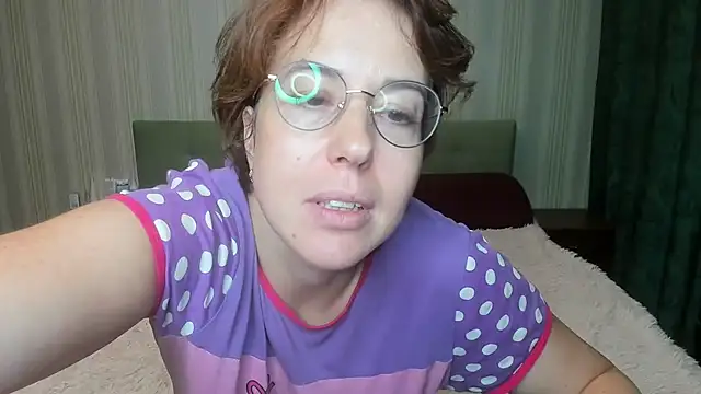 ClassyLiza online show from 09-27-25, 08:04