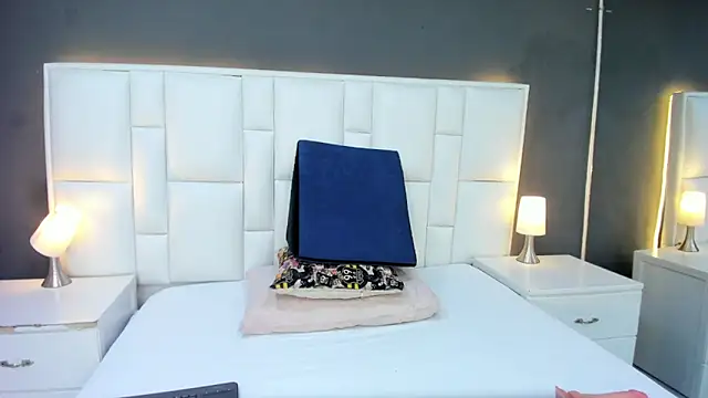 yeral2017 online show from 10-15-25, 01:19