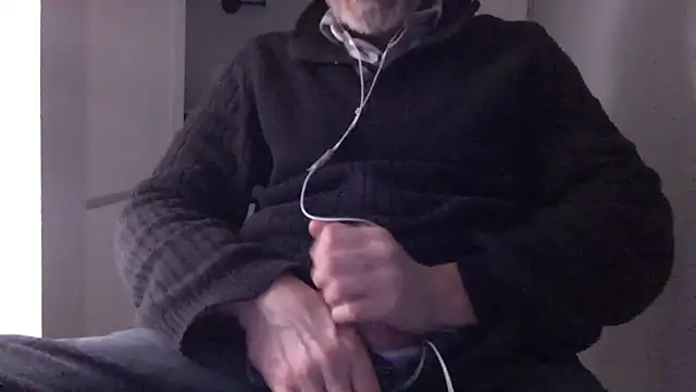 Snapshot of readyforfunxxx chatting on 01-15-25, 02:02 readyforfunxxx online show from 01-15-25, 02:02