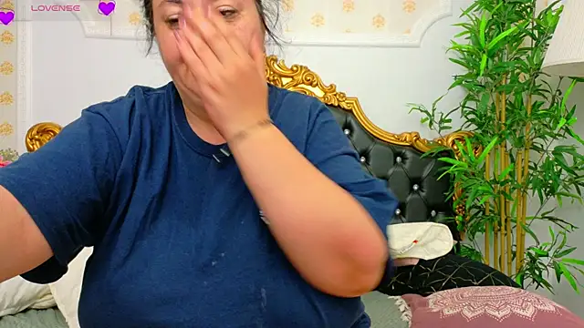 AleshaArabian online show from 04-10-26, 01:45