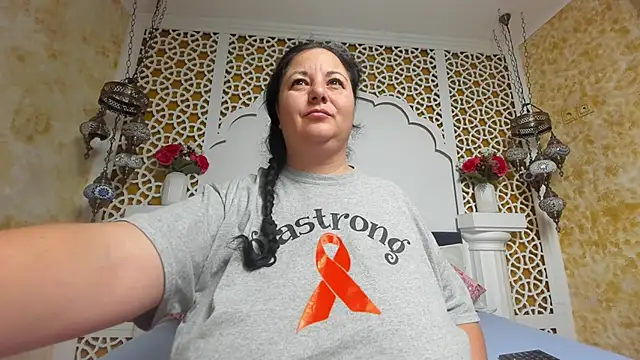 AleshaArabian online show from 11-24-25, 05:29