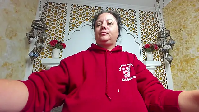 Snapshot of AleshaArabian chatting on 10-10-25, 02:34 AleshaArabian online show from 10-10-25, 02:34