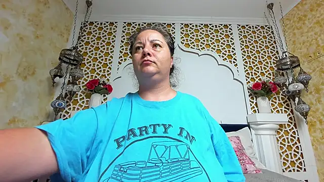 Snapshot of AleshaArabian chatting on 09-24-25, 03:13 AleshaArabian online show from 09-24-25, 03:13