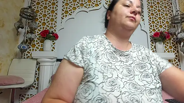 Snapshot of AleshaArabian chatting on 09-19-25, 02:48 AleshaArabian online show from 09-19-25, 02:48