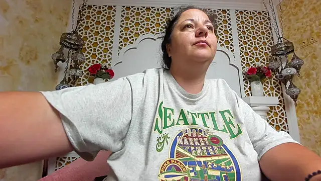 Snapshot of AleshaArabian chatting on 09-18-25, 02:25 AleshaArabian online show from 09-18-25, 02:25