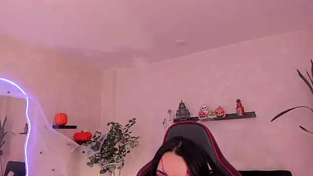 EmmyEvans1 online show from 10-02-25, 07:50