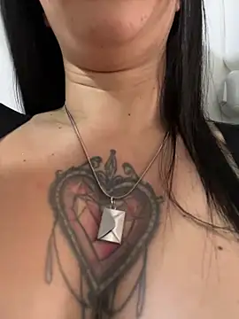 EmmyEvans1 online show from 03-22-25, 09:10