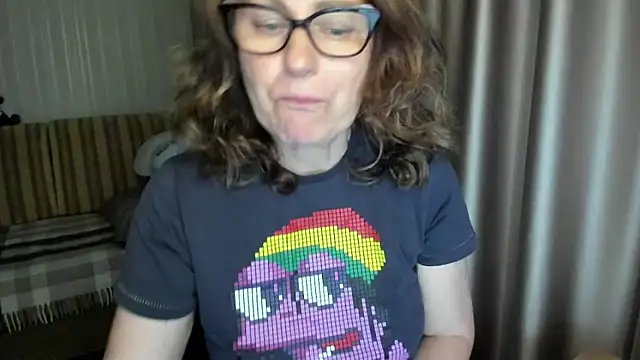lauraoven online show from 05-13-26, 06:26