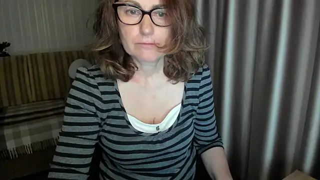 lauraoven online show from 05-05-26, 06:22