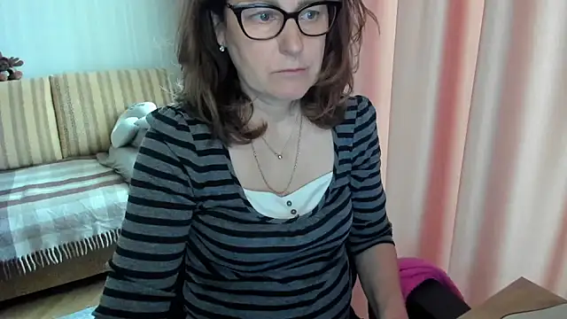 lauraoven online show from 05-03-26, 09:58