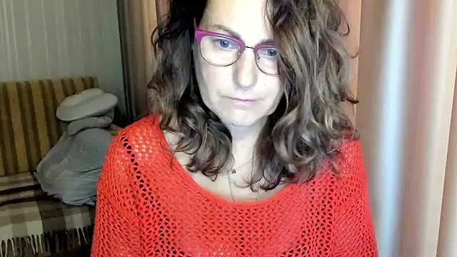 lauraoven online show from 10-09-25, 07:09