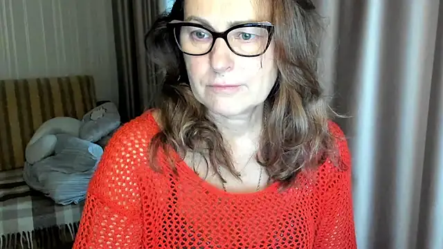 lauraoven online show from 11-06-25, 07:34