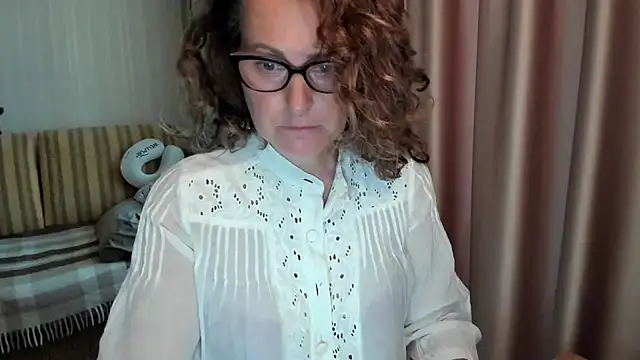lauraoven online show from 07-12-26, 12:50