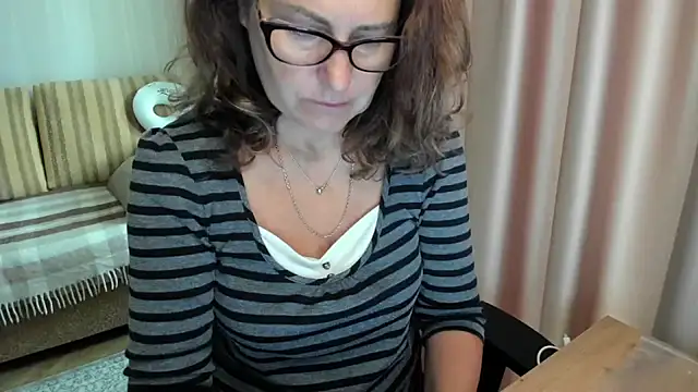 lauraoven online show from 07-08-26, 07:20