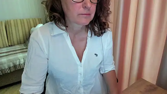 lauraoven online show from 07-17-26, 07:16