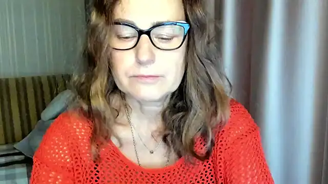 lauraoven online show from 11-03-25, 07:35