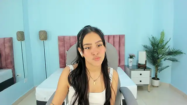 tati saldarriaga online show from 02-07-26, 02:36