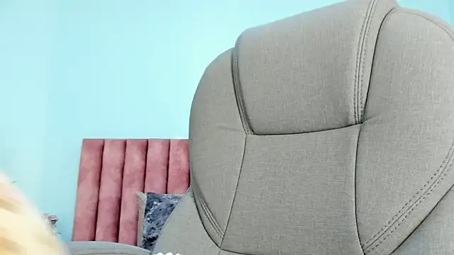 tati saldarriaga online show from 02-23-26, 05:13