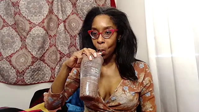 Snapshot of MissMegane chatting on 01-13-25, 07:20 MissMegane online show from 01-13-25, 07:20