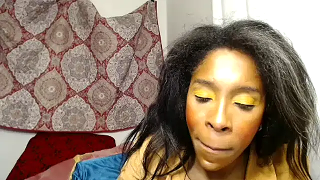 Snapshot of MissMegane chatting on 02-21-25, 12:05 MissMegane online show from 02-21-25, 12:05