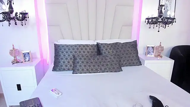 Sofiia W26 online show from 03-17-26, 12:52