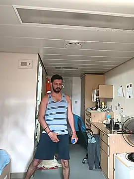 Snapshot of harddick0404 chatting on 09-21-25, 06:07 harddick0404 online show from 09-21-25, 06:07