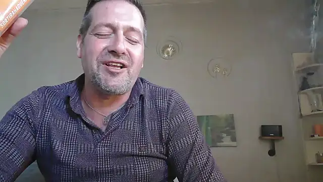 matrikes1 online show from 04-16-26, 03:13
