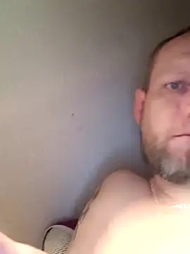 Snapshot of Kw8585kw chatting on 02-18-26, 03:26 Kw8585kw online show from 02-18-26, 03:26