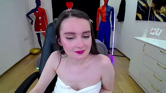 Snapshot of CloudGrace chatting on 03-09-25, 04:33 CloudGrace online show from 03-09-25, 04:33
