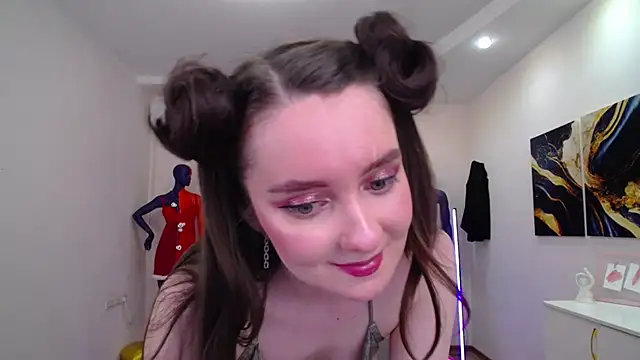 Snapshot of CloudGrace chatting on 03-19-25, 06:24 CloudGrace online show from 03-19-25, 06:24