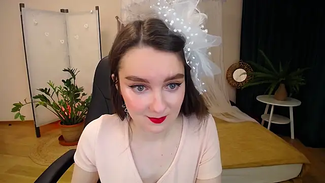 Snapshot of CloudGrace chatting on 03-11-25, 03:14 CloudGrace online show from 03-11-25, 03:14