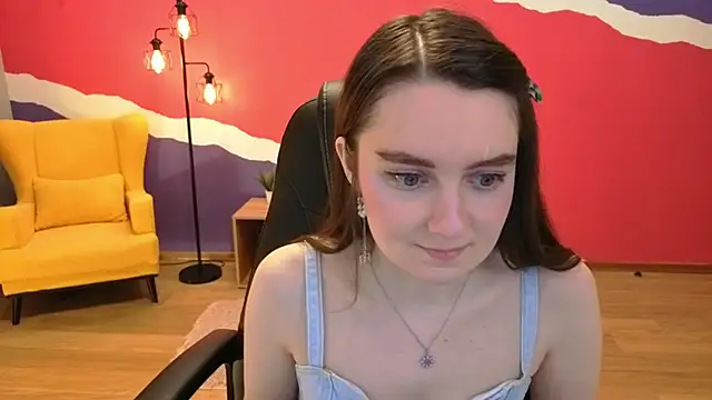 Snapshot of CloudGrace chatting on 02-08-26, 06:16 CloudGrace online show from 02-08-26, 06:16