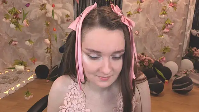 Snapshot of CloudGrace chatting on 07-14-26, 03:22 CloudGrace online show from 07-14-26, 03:22