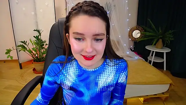 Snapshot of CloudGrace chatting on 03-05-25, 03:18 CloudGrace online show from 03-05-25, 03:18