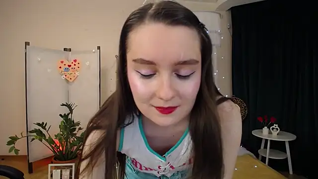 Snapshot of CloudGrace chatting on 03-03-25, 03:16 CloudGrace online show from 03-03-25, 03:16