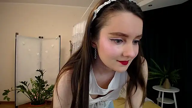 Snapshot of CloudGrace chatting on 03-07-25, 03:19 CloudGrace online show from 03-07-25, 03:19