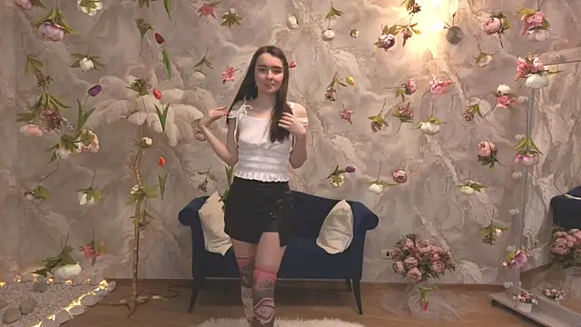 CloudGrace online show from 05-06-26, 03:21