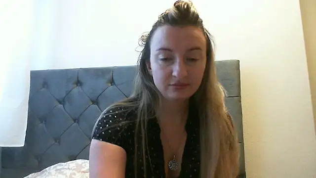 SusanCurt online show from 12-17-25, 12:21