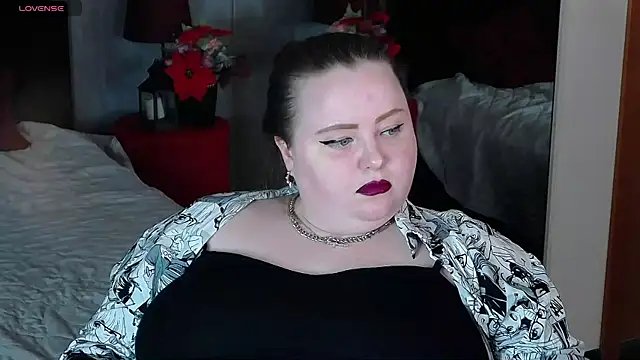 Snapshot of EMMA__CONNOR chatting on 12-17-24, 10:34 EMMA CONNOR online show from 12-17-24, 10:34