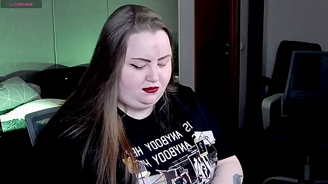 Snapshot of EMMA__CONNOR chatting on 03-18-25, 12:19 EMMA CONNOR online show from 03-18-25, 12:19