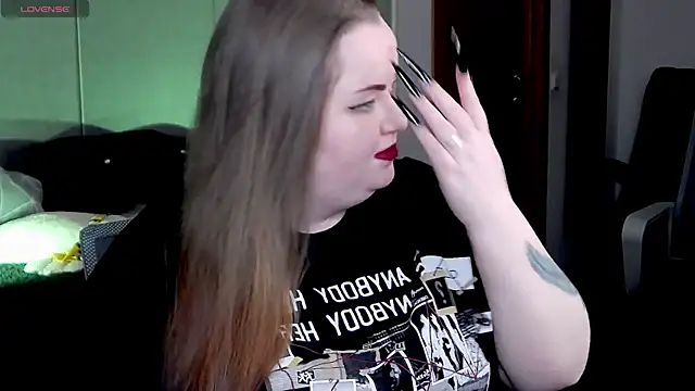 Snapshot of EMMA__CONNOR chatting on 03-18-25, 03:56 EMMA CONNOR online show from 03-18-25, 03:56