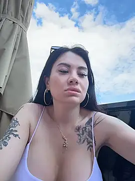 Wet  Bunny online show from 07-04-26, 06:20