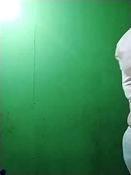 Snapshot of LaGochis07 chatting on 09-08-25, 11:59 LaGochis07 online show from 09-08-25, 11:59