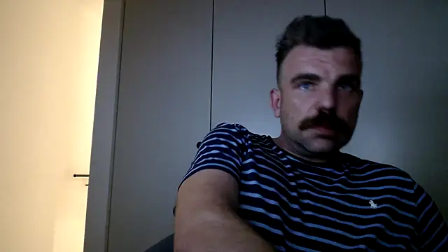 Snapshot of mrbigballs chatting on 06-22-26, 08:39 mrbigballs online show from 06-22-26, 08:39