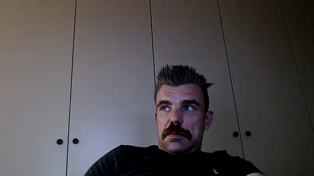 Snapshot of mrbigballs chatting on 07-05-26, 01:32 mrbigballs online show from 07-05-26, 01:32