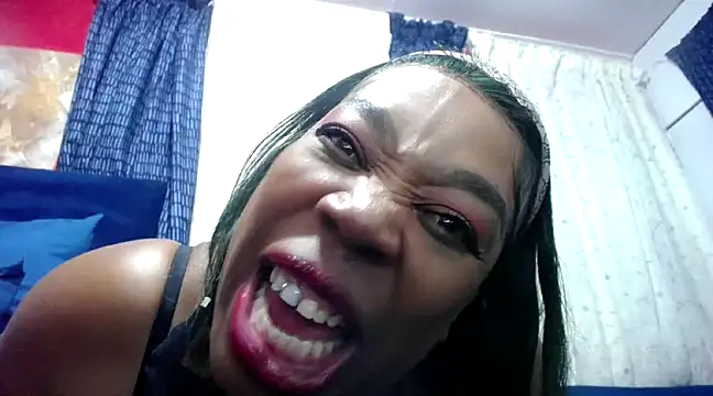 Snapshot of crystalbxx chatting on 02-26-25, 12:09 crystalbxx online show from 02-26-25, 12:09