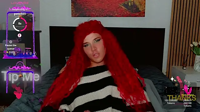 HelenSpellman online show from 04-26-26, 02:09