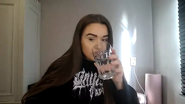 avajade online show from 11-21-25, 11:53